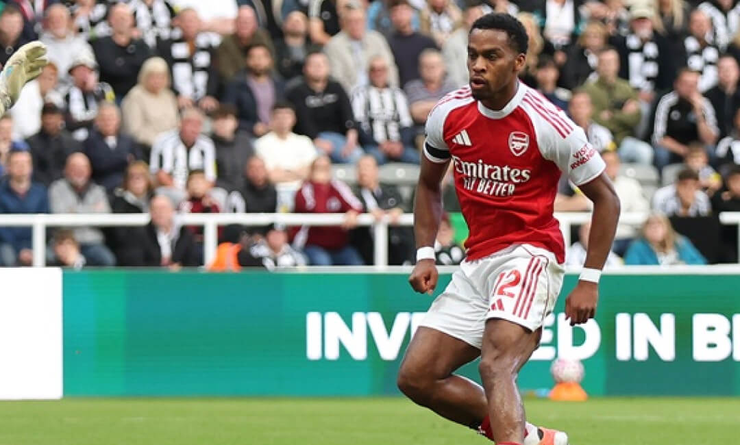 アーセナルがユリエン・ティンバーに新契約準備！新契約交渉が示すクラブの本気度