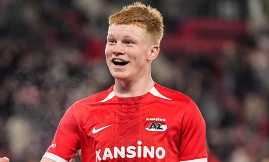 無敗のクリスタル・パレスが仕掛ける“19歳の司令塔”争奪戦！キース・スミット獲得に動く